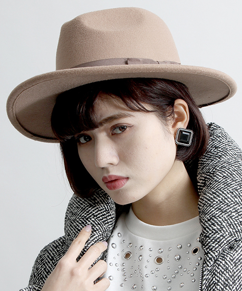 WEGO（ウィゴー）の「WEGO/ツバ広ハット（ハット・レディース・ブラック/ブラウン/ワイン/カーキ/ネイビー/ベージュ/オレンジ/ライトベージュ/グレイッシュベージュ・FREE）」の5枚目の写真