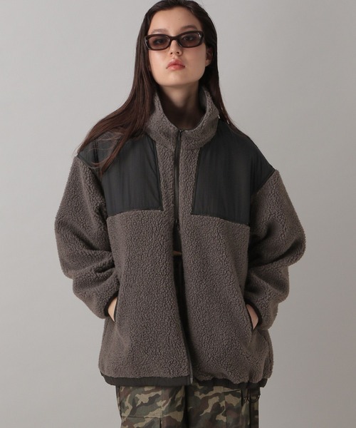 FOREVER 21（フォーエバー トゥエンティーワン）の「【2024FW】ボアスタンドブルゾン（ブルゾン・レディース・アイボリー/チャコールグレー・FREE）」の2枚目の写真