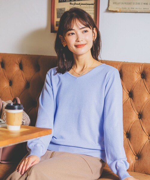 ITS'DEMO（イッツデモ）の「◆【通勤／マシンウォッシャブル】アンチピリングVネックニット（ニット/セーター・レディース・オフホワイト/ブルー/ブラック/サックスブルー/ピンク系・00）」の6枚目の写真