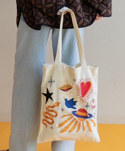 AMERICAN RAG CIE（アメリカンラグシー）の「LEIN 刺繍トートバッグ（トートバッグ・レディース・ホワイト/ブラック・FREE）」の4枚目の写真