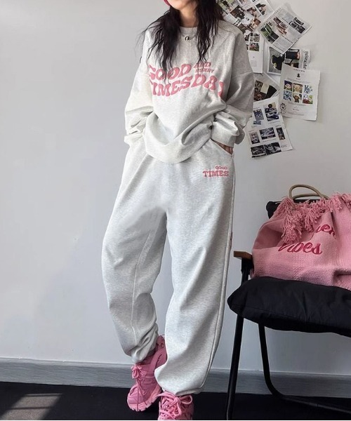 gossip!ロサンゼルス(ゴシップロサンゼルス)の「ビッグシルエットクルースウェット&スウェットワイドパンツ ルームウェア セットアップ 【普段着でもルームウェアでも】(ルームウェア/パジャマ・レディース・グレー・M/L/XL)」の1枚目の写真
