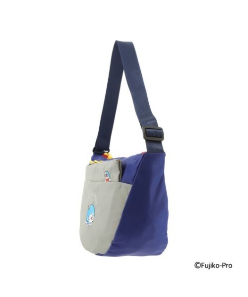 SAC'S BARJean(サックスバージーン)の「【DORAEMON/ドラえもん】 ポーチ付きショルダーバッグ(ショルダーバッグ・レディース・モカ/ブルー/ブラック・FREE)」の9枚目の写真