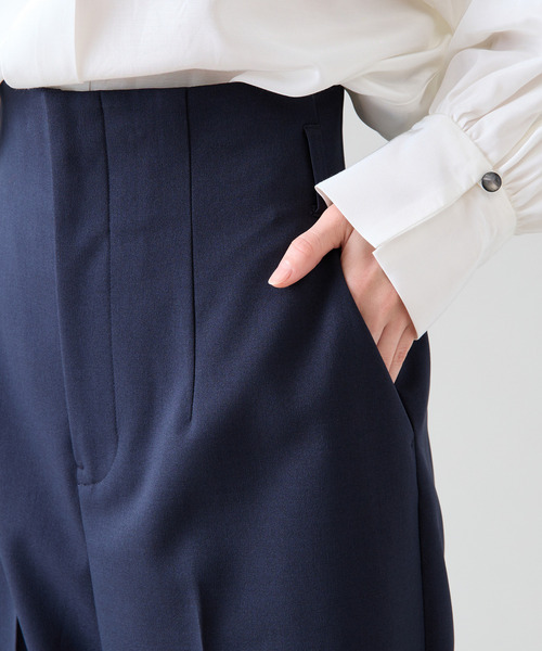 Tiara(ティアラ)の「ハイウエストベルテッドワイドパンツ(セットアップ対応)(その他パンツ・レディース・ネイビー/ベージュ・2/3)」の18枚目の写真