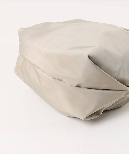 INTERPLANET（インタープラネット）の「ナイロンアニマルベルトＢＡＧ（ショルダーバッグ・レディース・ベージュ/ブラック・フリー）」の16枚目の写真