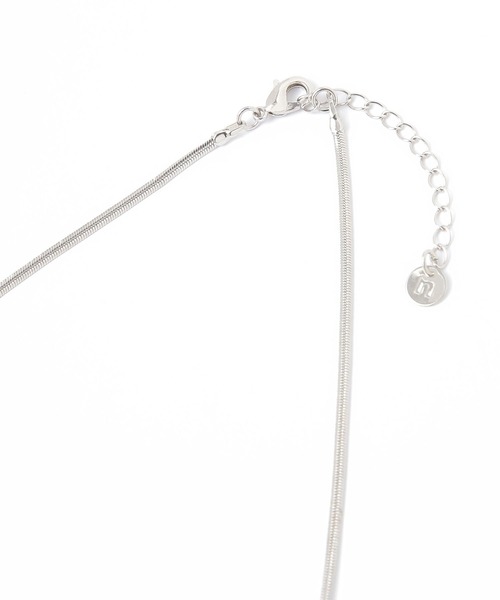 niko and...(ニコアンド)の「3リボンネックレス(ネックレス・レディース・イエロー/グレー・0)」の4枚目の写真