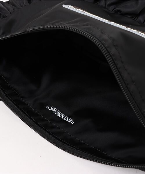 THEATRE PRODUCTS（シアタープロダクツ）の「ナイロンフリルラウンドショルダーバッグL/500mlペットボトル収納可能（ショルダーバッグ・レディース・グレー/ブラック・FREE）」の12枚目の写真