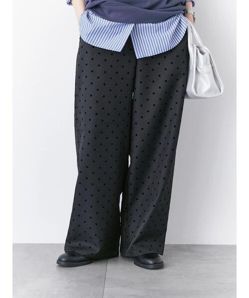 Samansa Mos2 blue(サマンサモスモスブルー)の「フロッキードットイージーパンツ(その他パンツ・レディース・チャコールグレー/グレー/ブラック/ネイビー・F)」の17枚目の写真