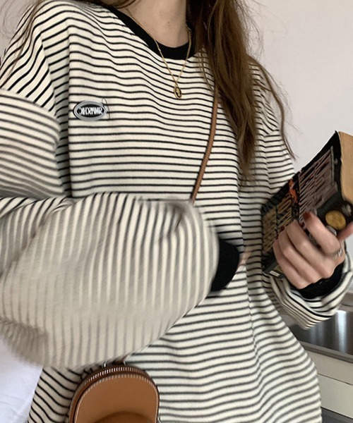 SallyLunn(サリーラン)の「長袖ボーダートップス(Tシャツ/カットソー・レディース・ブラック/アイボリー・LARGE/MEDIUM)」の2枚目の写真