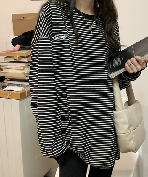 SallyLunn(サリーラン)の「長袖ボーダートップス(Tシャツ/カットソー・レディース・ブラック/アイボリー・LARGE/MEDIUM)」の1枚目の写真