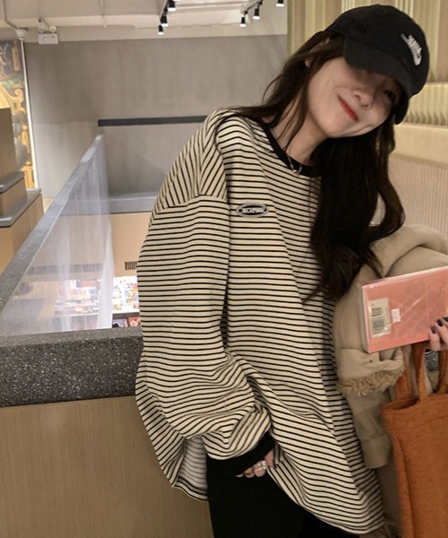 SallyLunn(サリーラン)の「長袖ボーダートップス(Tシャツ/カットソー・レディース・ブラック/アイボリー・LARGE/MEDIUM)」の9枚目の写真