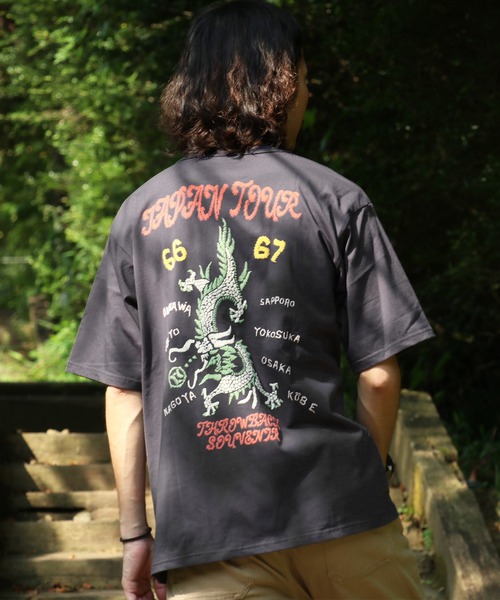 KRIFF MAYER(クリフメイヤー)の「スーベニアプリントT (龍)(Tシャツ/カットソー・メンズ・グレー/オフホワイト/コーラル/イエロー/チャコール・LARGE/X-LARGE/MEDIUM)」の5枚目の写真