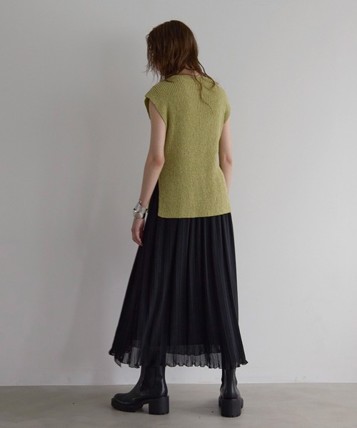 MIELI INVARIANT（ミエリインヴァリアント）の「Pleat Ruffle Mellow Skirt（スカート・レディース・アイボリー/ブラック/パープル・FREE）」の8枚目の写真