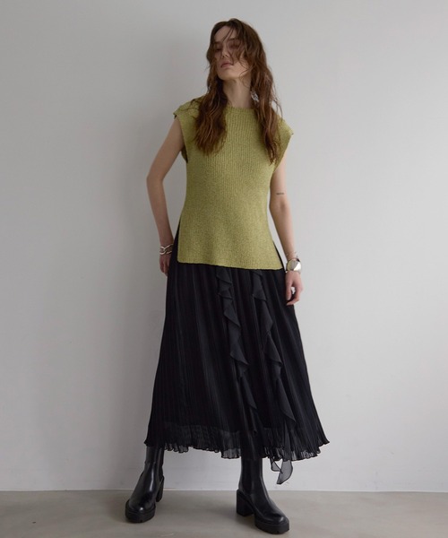 MIELI INVARIANT（ミエリインヴァリアント）の「Pleat Ruffle Mellow Skirt（スカート・レディース・アイボリー/ブラック/パープル・FREE）」の10枚目の写真