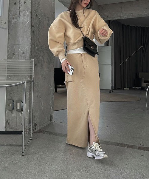 WILLFULLY（ウィルフリー）の「one point embroidery stud sweat tops（スウェット・レディース・セージグリーン/オートミール/ベージュ系その他・FREE）」の13枚目の写真