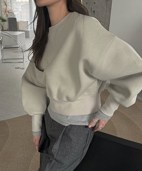 【新品未使用】willfully スウェット セール】one point embroidery stud sweat tops（スウェット