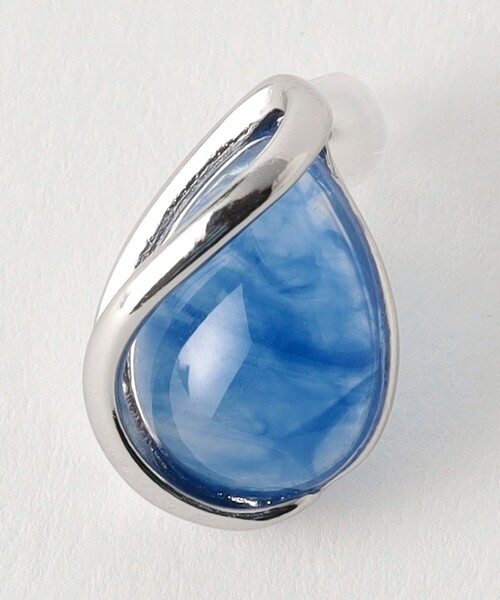 green label relaxing(グリーンレーベルリラクシング)の「クリア シズク メタルフレーム ピアス(ピアス(両耳用)・レディース・シルバー/ゴールド/コバルトブルー・FREE)」の11枚目の写真