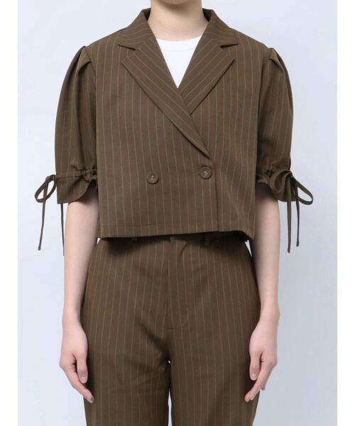 jouetie（ジュエティ）の「【FRUITSZIPPER櫻井優衣】クロップドジャケット（テーラードジャケット・レディース・ブラウン・MEDIUM）」の17枚目の写真