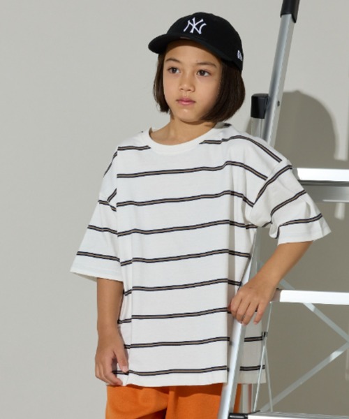 Auntie Rosa Holiday（アンティローザホリデー）の「オーバーサイズボーダーTEE（Tシャツ/カットソー・キッズ・オフホワイト/チャコールグレー/ブルー/ネイビー/グリーン・130/140/150/160）」の8枚目の写真