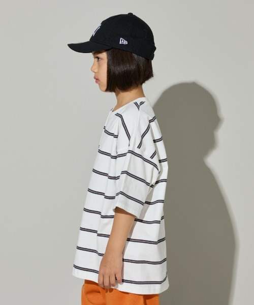 Auntie Rosa Holiday（アンティローザホリデー）の「オーバーサイズボーダーTEE（Tシャツ/カットソー・キッズ・オフホワイト/チャコールグレー/ブルー/ネイビー/グリーン・130/140/150/160）」の9枚目の写真