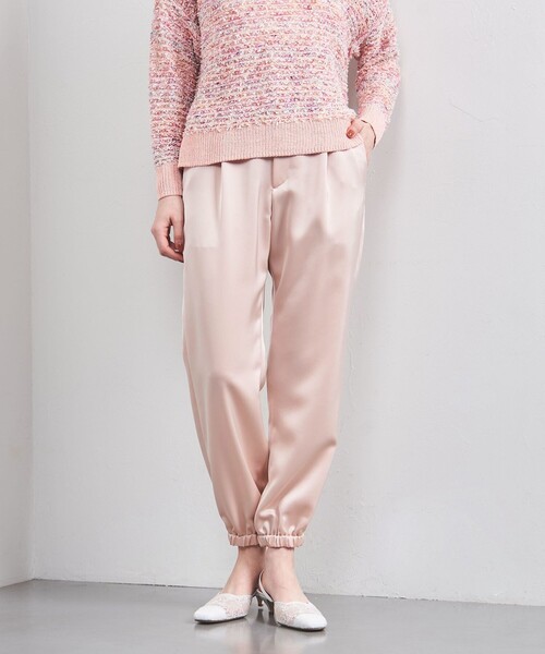 UNITED ARROWS（ユナイテッドアローズ）の「クリーン サテン ジョガーパンツ（その他パンツ・レディース・オリーブ/ライトピンク/ネイビー・34/36/38/40）」の7枚目の写真