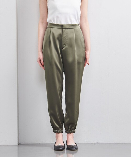 UNITED ARROWS（ユナイテッドアローズ）の「クリーン サテン ジョガーパンツ（その他パンツ・レディース・オリーブ/ライトピンク/ネイビー・34/36/38/40）」の12枚目の写真