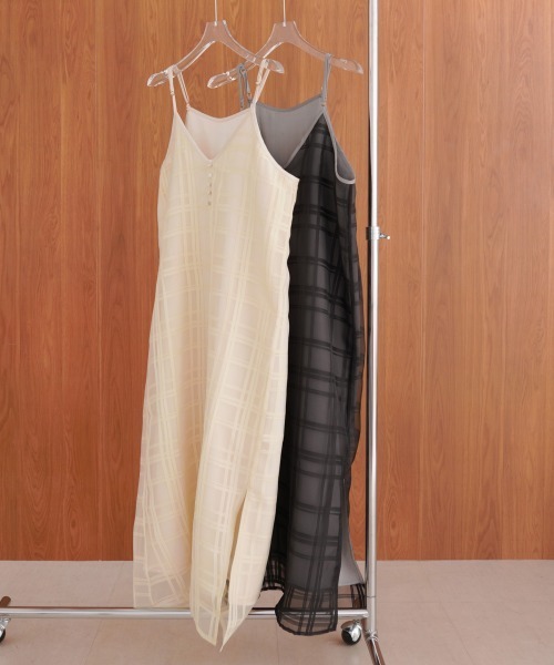 Bab(バブ)の「【S・Mサイズ展開】シアーチェックキャミワンピース(ワンピース・レディース・アイボリー/ブラック・S/M)」の18枚目の写真