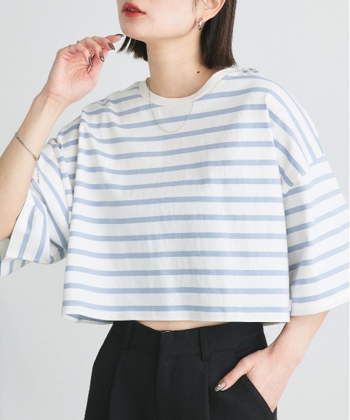 ad thie(アドティエ)の「ベーシック ショート丈 Tシャツ(Tシャツ/カットソー・レディース・ブラック×ホワイト/レッド/ミント/チャコール/オフホワイト/ナチュラル/ブルー/ライトブルー/ブラック/ブラウン・FREE)」の8枚目の写真