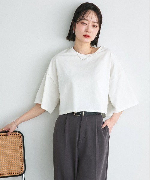 ad thie(アドティエ)の「ベーシック ショート丈 Tシャツ(Tシャツ/カットソー・レディース・ブラック×ホワイト/レッド/ミント/チャコール/オフホワイト/ナチュラル/ブルー/ライトブルー/ブラック/ブラウン・FREE)」の20枚目の写真