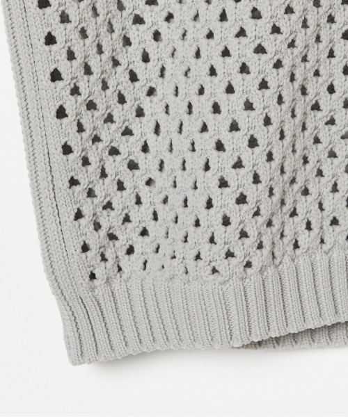 HELIOPOLE（エリオポール）の「EYELET KNIT V NECK CARDIGAN（カーディガン/ボレロ・レディース・グレー/ホワイト/ライトグリーン・38）」の8枚目の写真