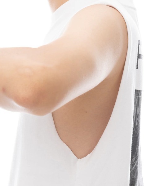 RVCA(ルーカ)の「RVCA メンズ PALM BOX TT タンクトップ 【2025年春夏モデル】/ルーカバックプリントカットオフタンクトップ(タンクトップ・メンズ・ブラック/ブラック系その他/ホワイト/グリーン系その他/ベージュ・SMALL/MEDIUM/LARGE/X-LARGE)」の8枚目の写真