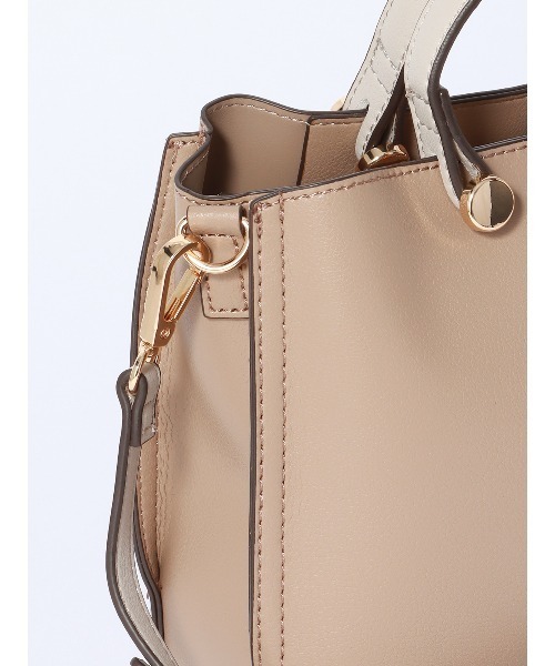 SUIT SQUARE（スーツスクエア）の「ハンドバッグ フェイクレザー（ハンドバッグ・レディース・ベージュ/グリーン/グレイッシュベージュ/ブラック・F）」の5枚目の写真