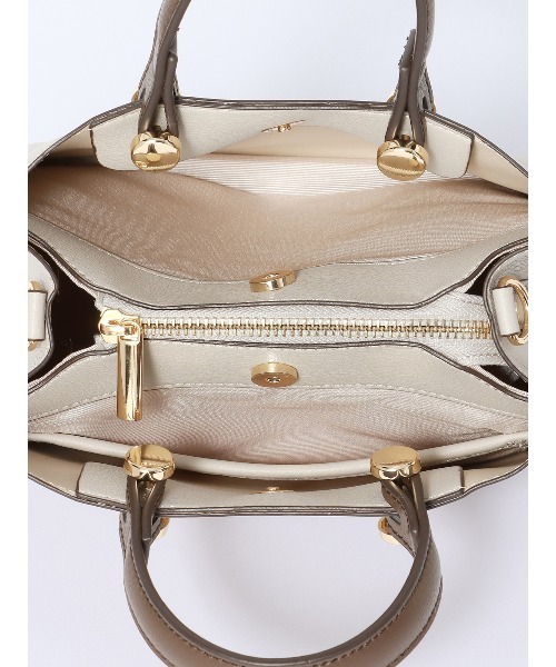 SUIT SQUARE（スーツスクエア）の「ハンドバッグ フェイクレザー（ハンドバッグ・レディース・ベージュ/グリーン/グレイッシュベージュ/ブラック・F）」の9枚目の写真