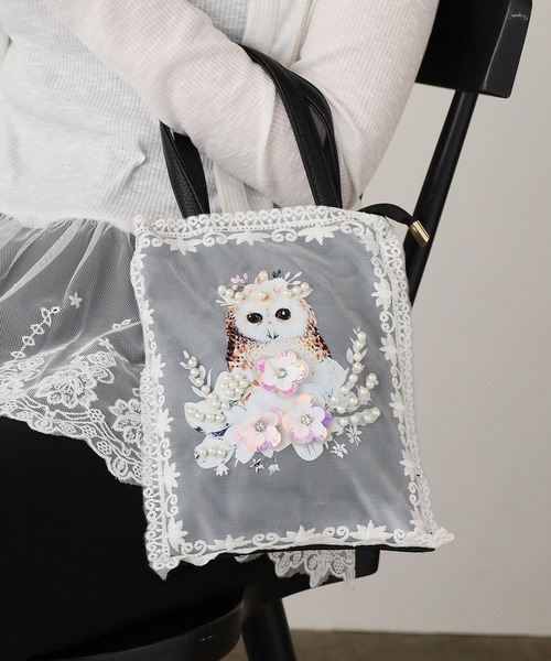 ROOPTOKYO(ループトウキョウ)の「2WAY Graphic Girly Shoulder Bag / グラフィック ガーリー スクエアショルダーバッグ 秋物 秋服 2026年秋冬(ショルダーバッグ・レディース・ホワイト系5/ホワイト系3/ホワイト系6/ホワイト系4/ホワイト系2/ホワイト系1・FREE)」の3枚目の写真