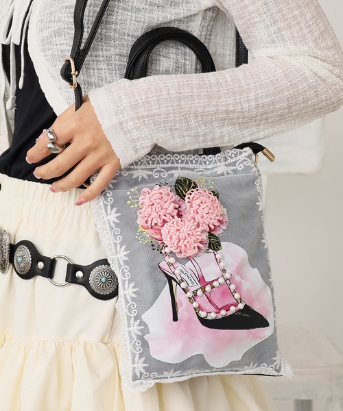 ROOPTOKYO(ループトウキョウ)の「2WAY Graphic Girly Shoulder Bag / グラフィック ガーリー スクエアショルダーバッグ 秋物 秋服 2026年秋冬(ショルダーバッグ・レディース・ホワイト系5/ホワイト系3/ホワイト系6/ホワイト系4/ホワイト系2/ホワイト系1・FREE)」の6枚目の写真