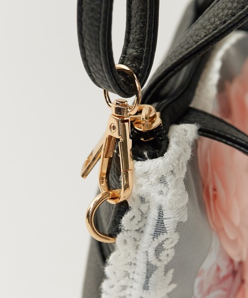 ROOPTOKYO(ループトウキョウ)の「2WAY Graphic Girly Shoulder Bag / グラフィック ガーリー スクエアショルダーバッグ 秋物 秋服 2026年秋冬(ショルダーバッグ・レディース・ホワイト系5/ホワイト系3/ホワイト系6/ホワイト系4/ホワイト系2/ホワイト系1・FREE)」の19枚目の写真
