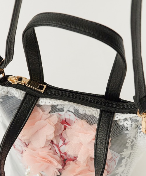 ROOPTOKYO(ループトウキョウ)の「2WAY Graphic Girly Shoulder Bag / グラフィック ガーリー スクエアショルダーバッグ 秋物 秋服 2026年秋冬(ショルダーバッグ・レディース・ホワイト系5/ホワイト系3/ホワイト系6/ホワイト系4/ホワイト系2/ホワイト系1・FREE)」の9枚目の写真