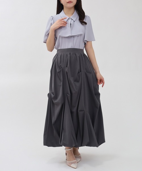 ASTORIA ODIER（アストリアオディール）の「とろみフリルボウタイ２ｗay半袖ブラウス(無地・ストライプ)（シャツ/ブラウス・レディース・ホワイト/グレイッシュブルー/ホワイト×ブルー/ピンクベージュ/その他/ブラウン/ワイン/ブラック/ブルーグリーン・SMALL/MEDIUM）」の21枚目の写真