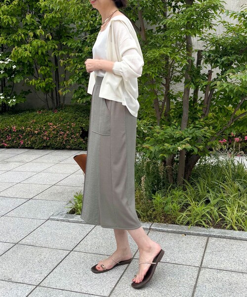 MICO COULIER（ミコクリエ）の「麻調×リブ切替タイトスカート（スカート・レディース・オリーブ/ブラック・36/38）」の6枚目の写真