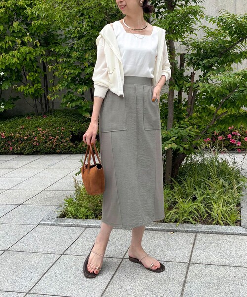 MICO COULIER（ミコクリエ）の「麻調×リブ切替タイトスカート（スカート・レディース・オリーブ/ブラック・36/38）」の8枚目の写真