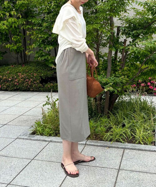 MICO COULIER（ミコクリエ）の「麻調×リブ切替タイトスカート（スカート・レディース・オリーブ/ブラック・36/38）」の9枚目の写真