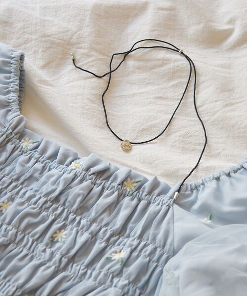 earth music&ecology（アースミュージックアンドエコロジー）の「マルチwayワンポイントコードネックレス（ネックレス・レディース・シルバー/ゴールド・FREE）」の3枚目の写真
