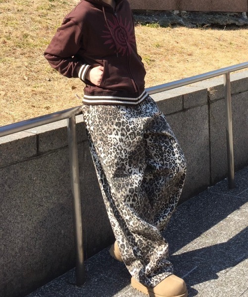 Chikashitsu +(`JVcvX)́yChikashitsu +zleopard wide cotton pants (2color) / y`JVcvXzIp[hRbgChpcfjpc(̑pc)