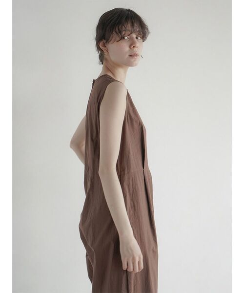 FIKA.（フィーカ）の「Cutwork embroidery overalls（つなぎ/オールインワン・レディース・ブラック/ブラウン・MEDIUM）」の11枚目の写真