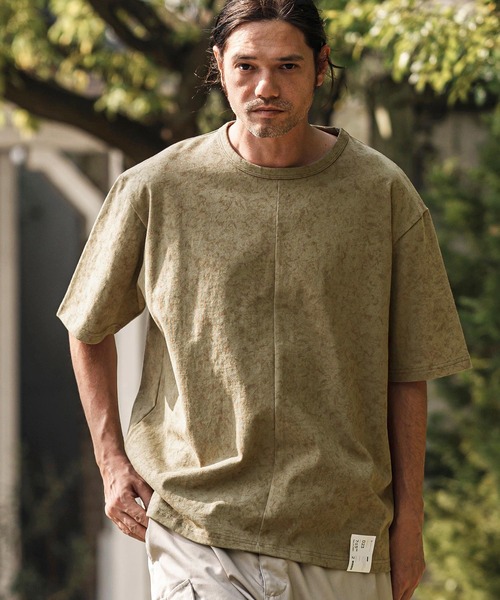 CAMBIO(カンビオ)の「mt9735- Uneven Dyed Print Cut sew プリントカットソー(Tシャツ/カットソー・メンズ・ブラック/レッド/カーキ・M/L)」の18枚目の写真