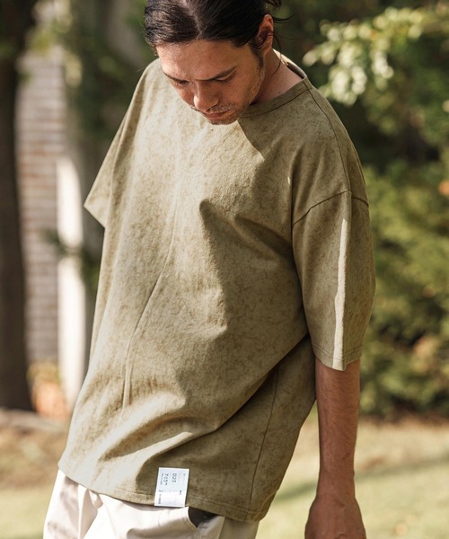 CAMBIO(カンビオ)の「mt9735- Uneven Dyed Print Cut sew プリントカットソー(Tシャツ/カットソー・メンズ・ブラック/レッド/カーキ・M/L)」の20枚目の写真