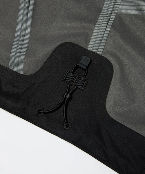 DESCENTE ALLTERRAIN（デサント　オルテライン）の「DESCENTE ALLTERRAIN/デサント オルテライン L3L OVER SHELL JACKET ジャケット（ナイロンジャケット・メンズ・ブラック・O/M/L）」の9枚目の写真