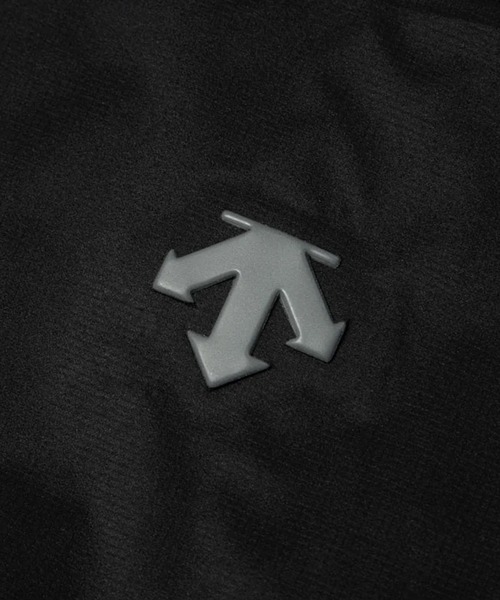 DESCENTE ALLTERRAIN（デサント　オルテライン）の「DESCENTE ALLTERRAIN/デサント オルテライン L3L OVER SHELL JACKET ジャケット（ナイロンジャケット・メンズ・ブラック・O/M/L）」の10枚目の写真