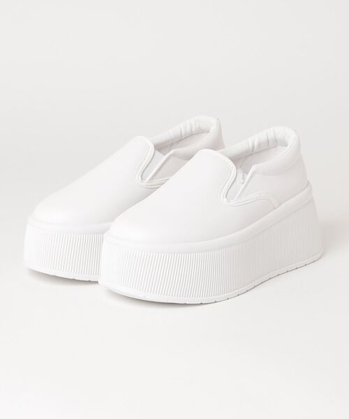 Dedes（デデス）の「+7.5cm 軽量厚底 ボリュームソールスリッポンスニーカー コートスニーカー（スリッポン・レディース・ブラック×ブラック/シルバー/ホワイト・36/37/38/39/40/41/42/43/44）」の8枚目の写真