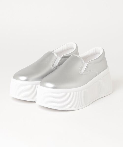 Dedes（デデス）の「+7.5cm 軽量厚底 ボリュームソールスリッポンスニーカー コートスニーカー（スリッポン・レディース・ブラック×ブラック/シルバー/ホワイト・36/37/38/39/40/41/42/43/44）」の10枚目の写真