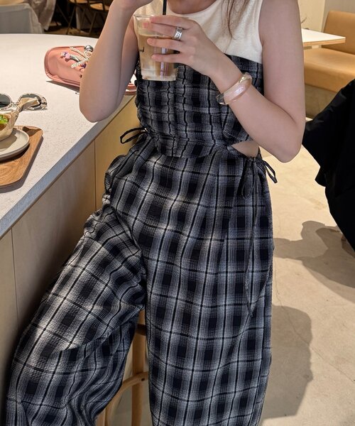 Kastane 2piece カットアウトサロペット ベージュ 新品 Kastane 2piece カットアウトサロペット ベージュ - メルカリ